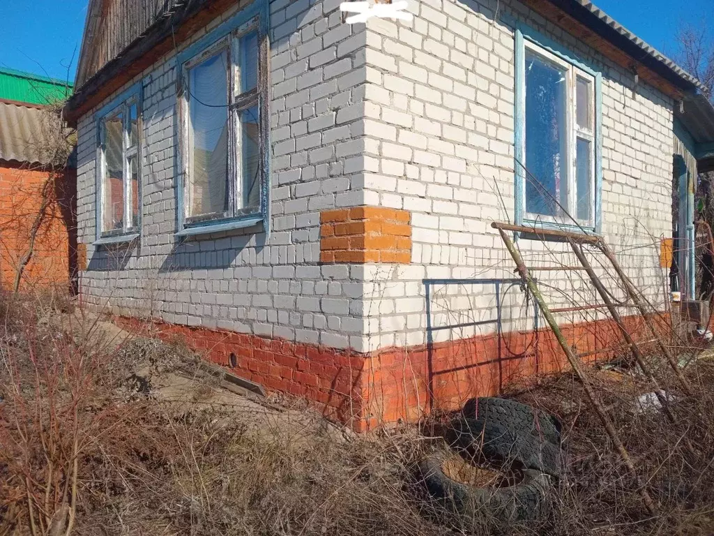 Дом в Саратовская область, Энгельсский район, Красноярское ... - Фото 1