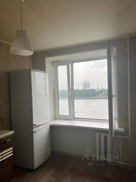 1-к кв. Санкт-Петербург Свердловская наб., 64 (33.0 м) - Фото 0