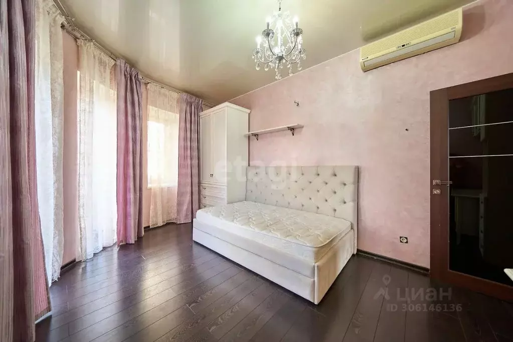 3-к кв. Хабаровский край, Хабаровск ул. Ленина, 45 (107.6 м) - Фото 0