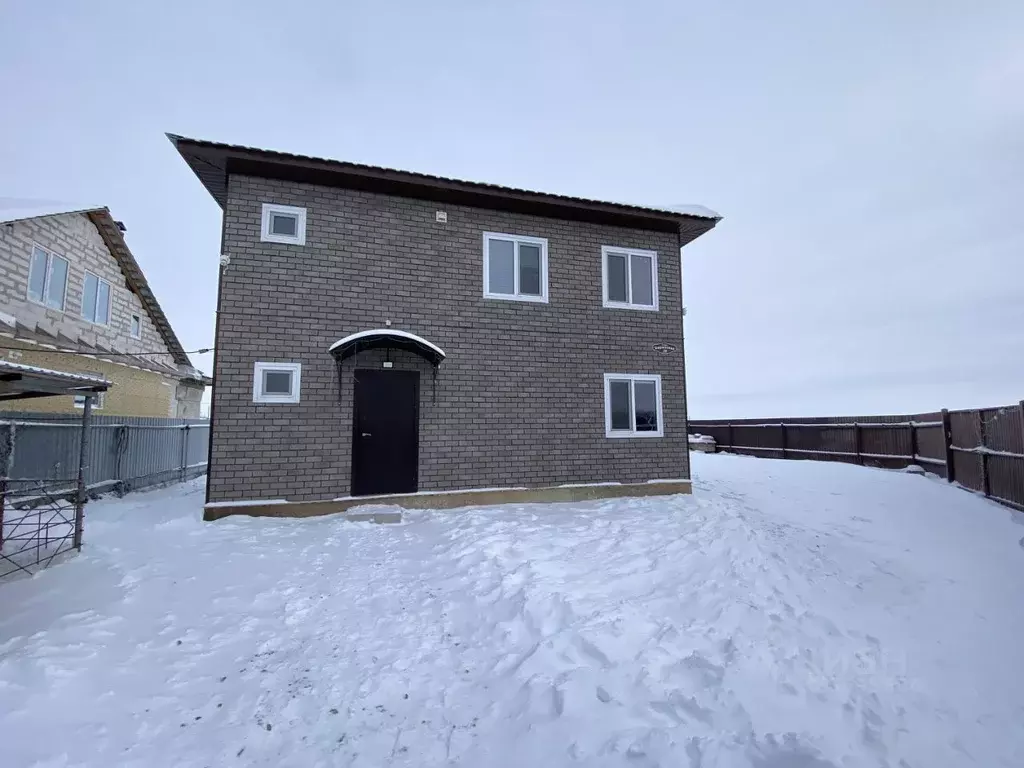 Дом в Саратовская область, Энгельсский район, Новопушкинское ... - Фото 1