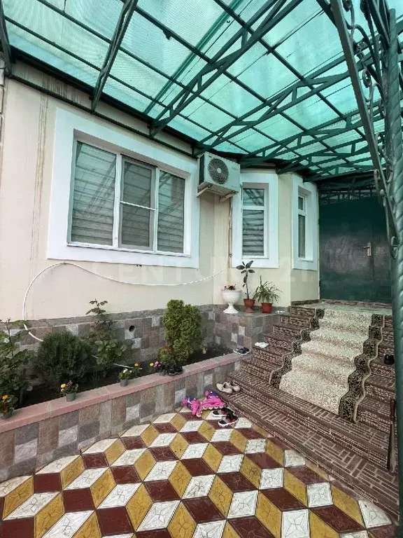 Дом в Дагестан, Махачкала городской округ, Ленинкент пгт ул. Абзаидова ... - Фото 1