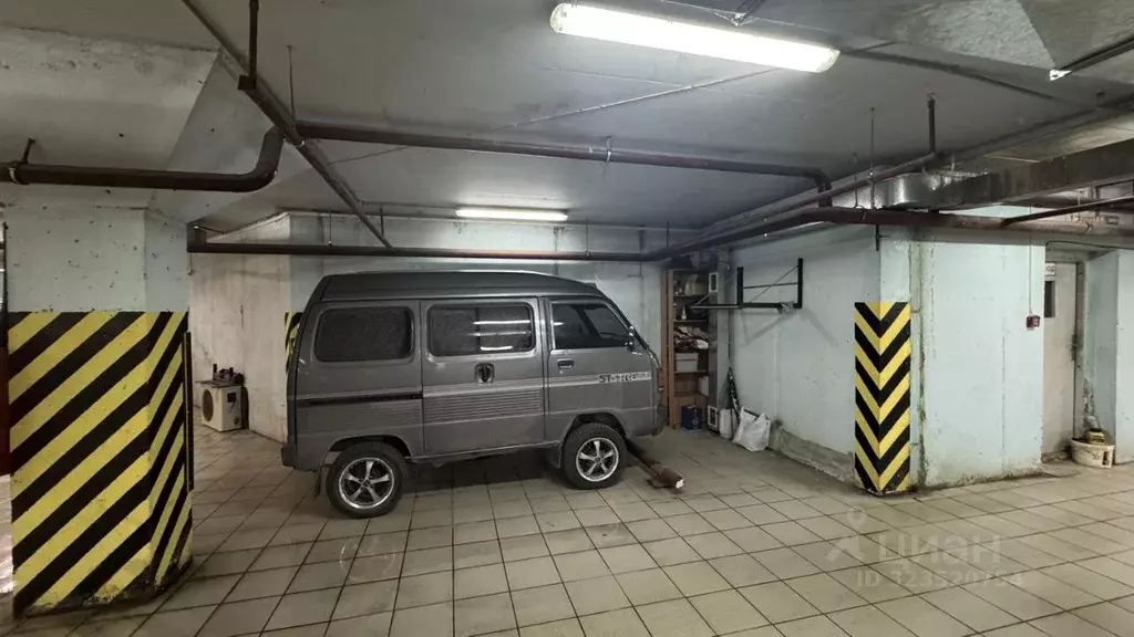 Гараж в Свердловская область, Екатеринбург ул. Техническая, 154 (18 м) - Фото 1