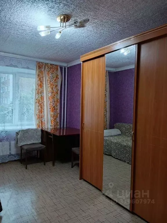 Комната Омская область, Омск ул. Дмитриева, 5/2 - Фото 1