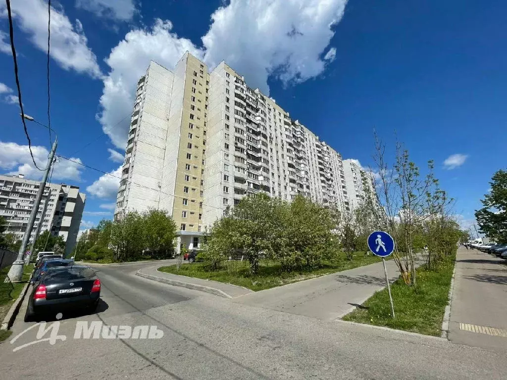 Продается комната в 3-комнатной квартире - Фото 1