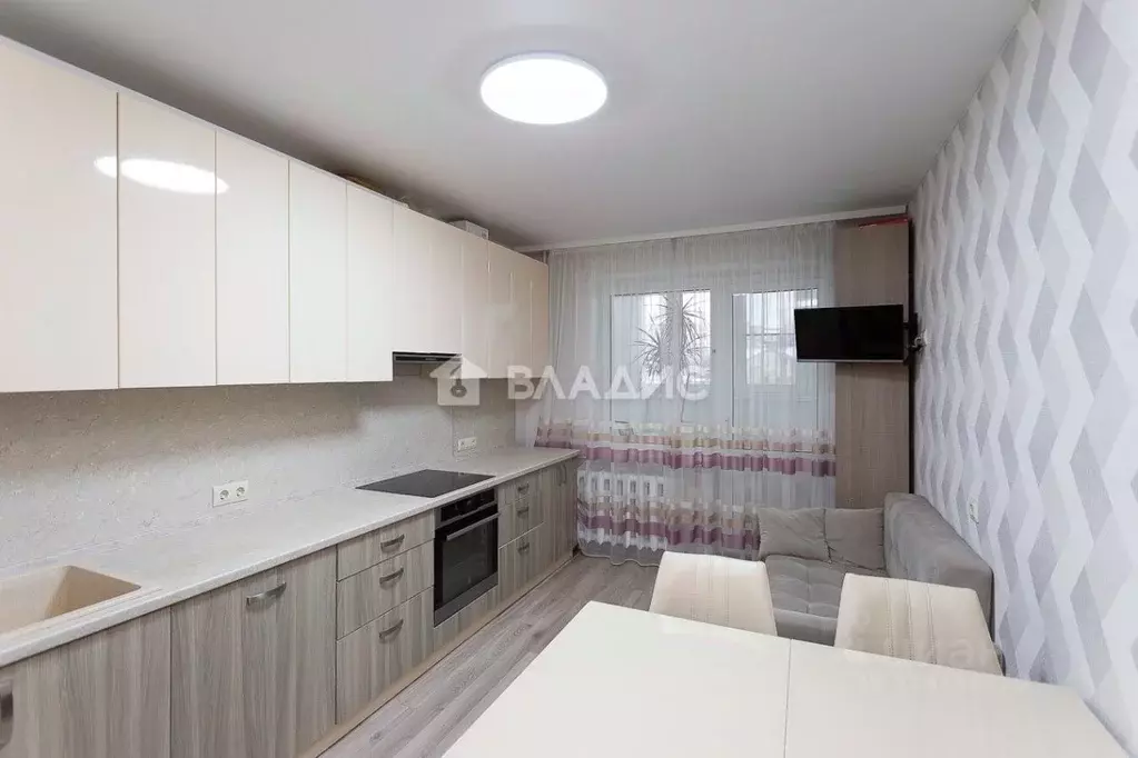 2-к кв. Владимирская область, Владимир ул. Нижняя Дуброва, 9 (56.4 м) - Фото 1