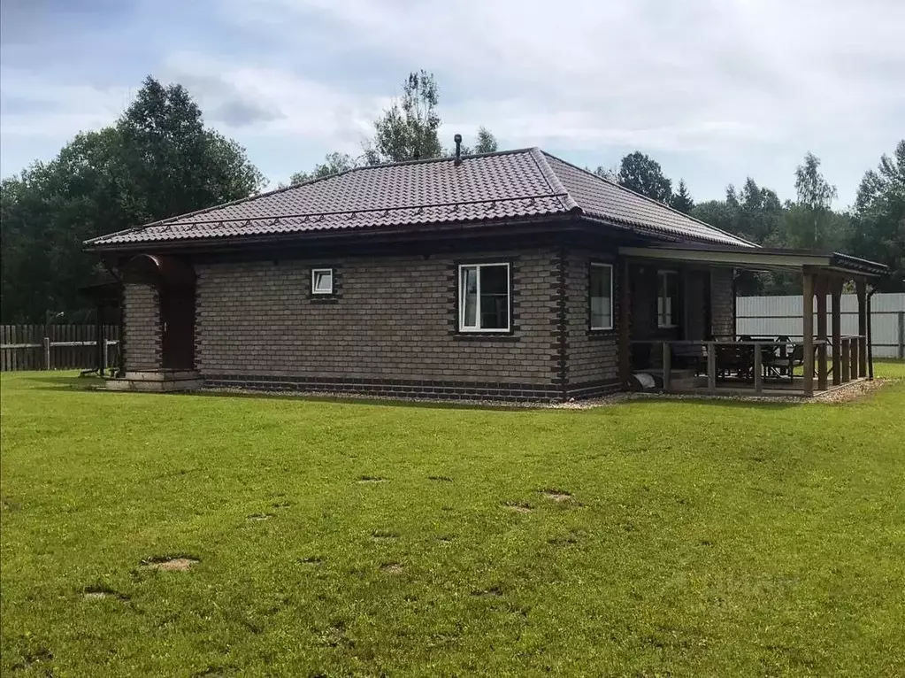 Дом в Псковская область, Струги Красные рп ул. Урожайная (143 м) - Фото 1