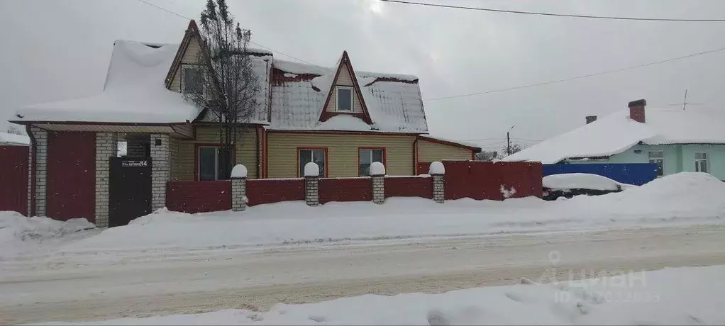 Дом в Брянская область, Брянск ул. 11 лет Октября, 14 (204 м) - Фото 1