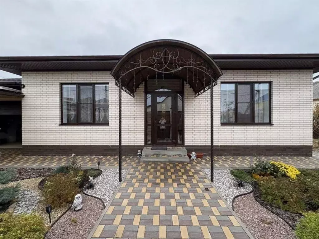 Коттедж в Белгородская область, Старый Оскол Дубрава мкр, 3 кв-л,  ... - Фото 1