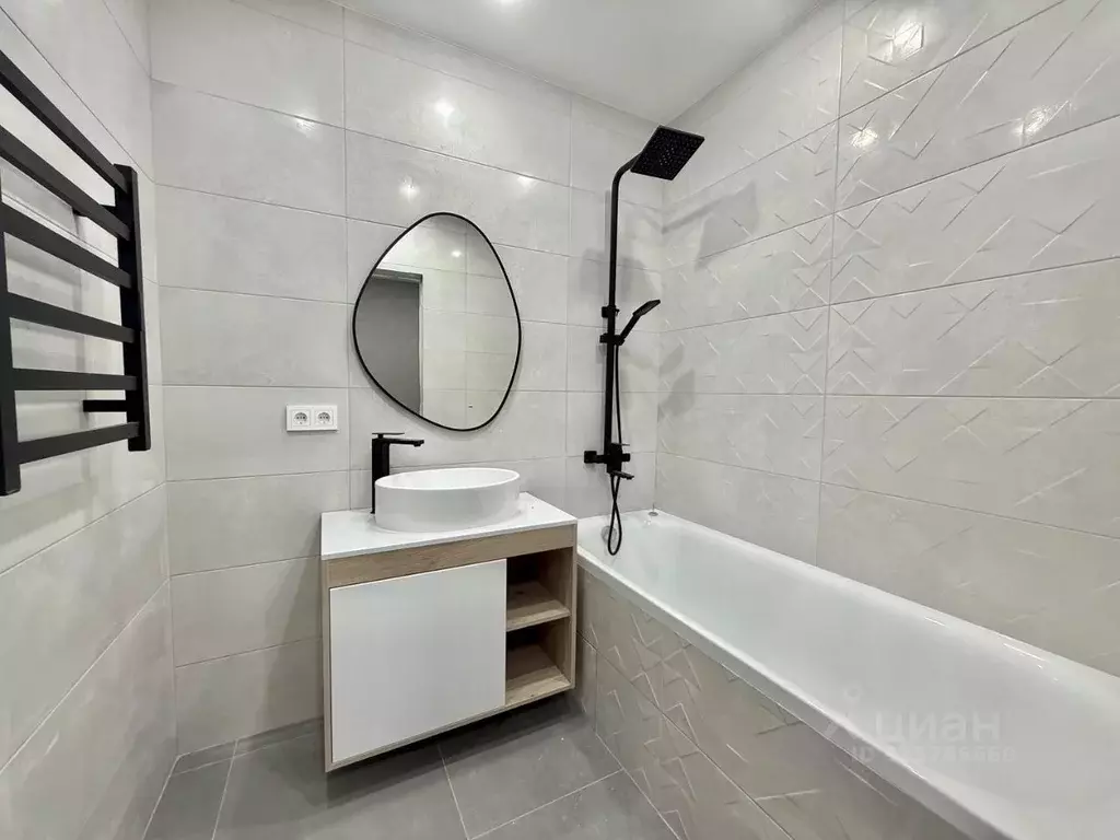 2-к кв. Калужская область, Калуга ул. Минская, 23к1 (65.94 м) - Фото 1