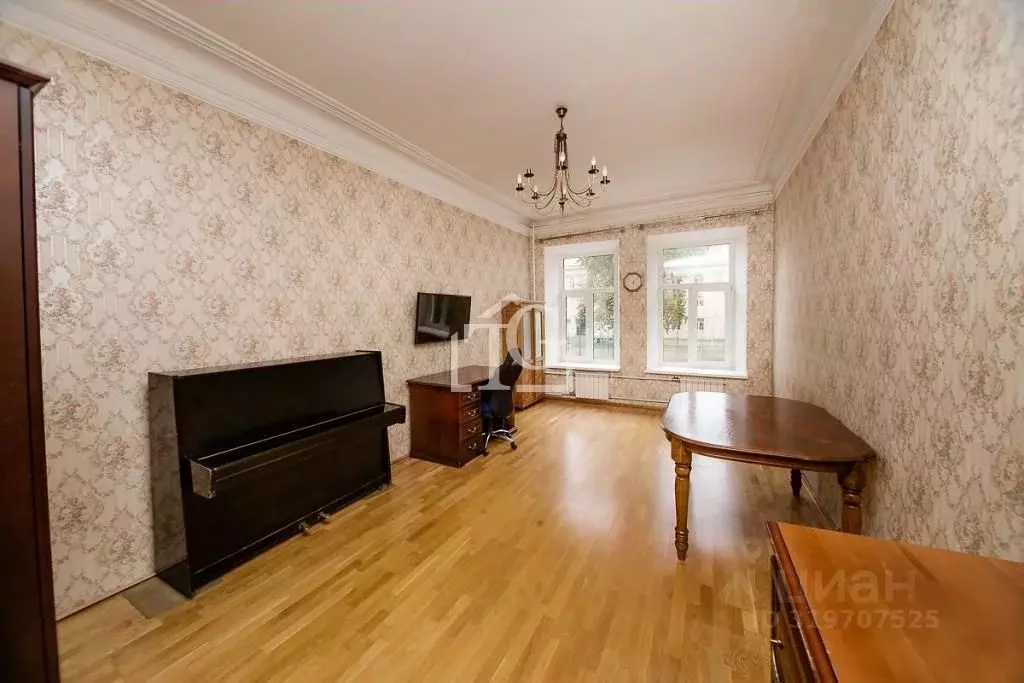 2-к кв. Санкт-Петербург 8-я Красноармейская ул., 21 (54.9 м) - Фото 0