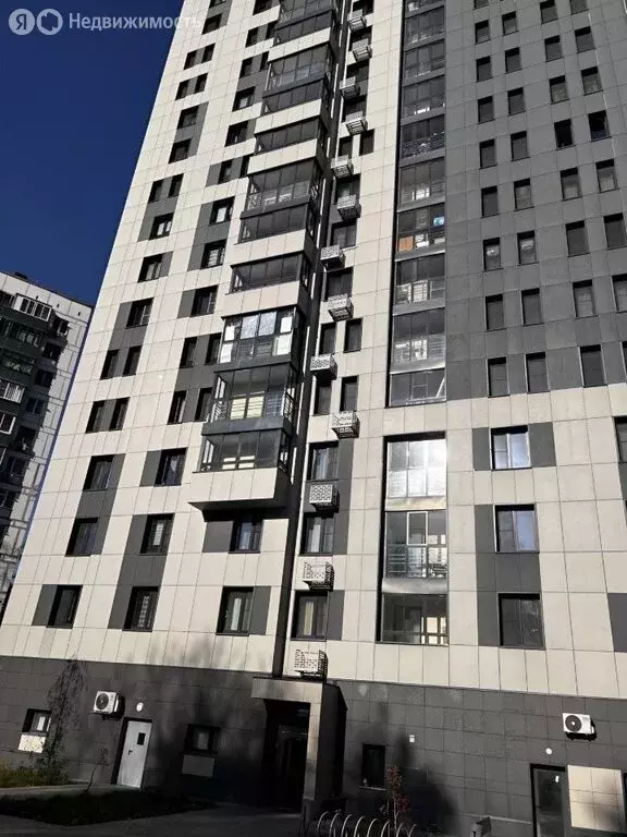 3-комнатная квартира: Москва, улица Паперника, 12А (76 м) - Фото 1