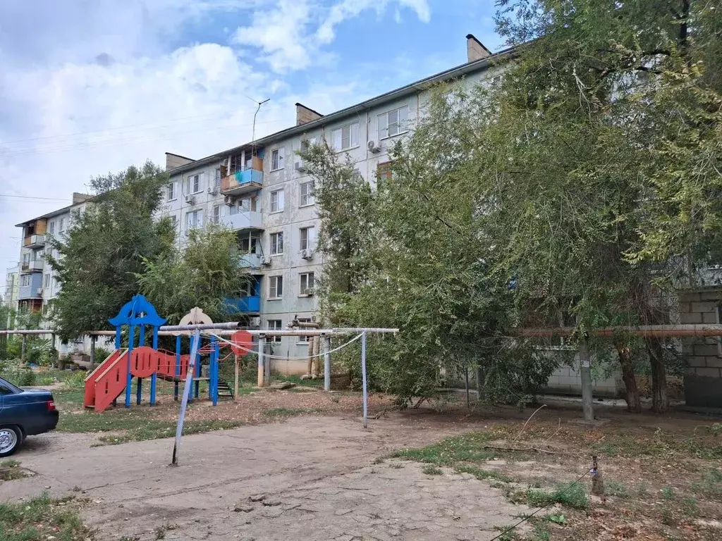 2-к кв. Астраханская область, Астрахань ул. Безжонова, 78 (43.9 м) - Фото 1