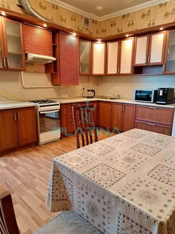 3-к кв. Татарстан, Казань ул. Хади Такташа, 2 (80.0 м) - Фото 0