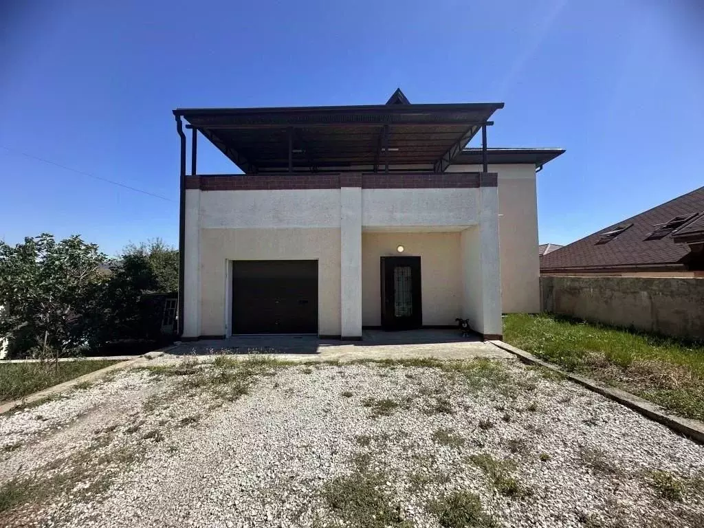 Дом в Краснодарский край, Новороссийск пер. 5-й Подгорный (230 м) - Фото 1