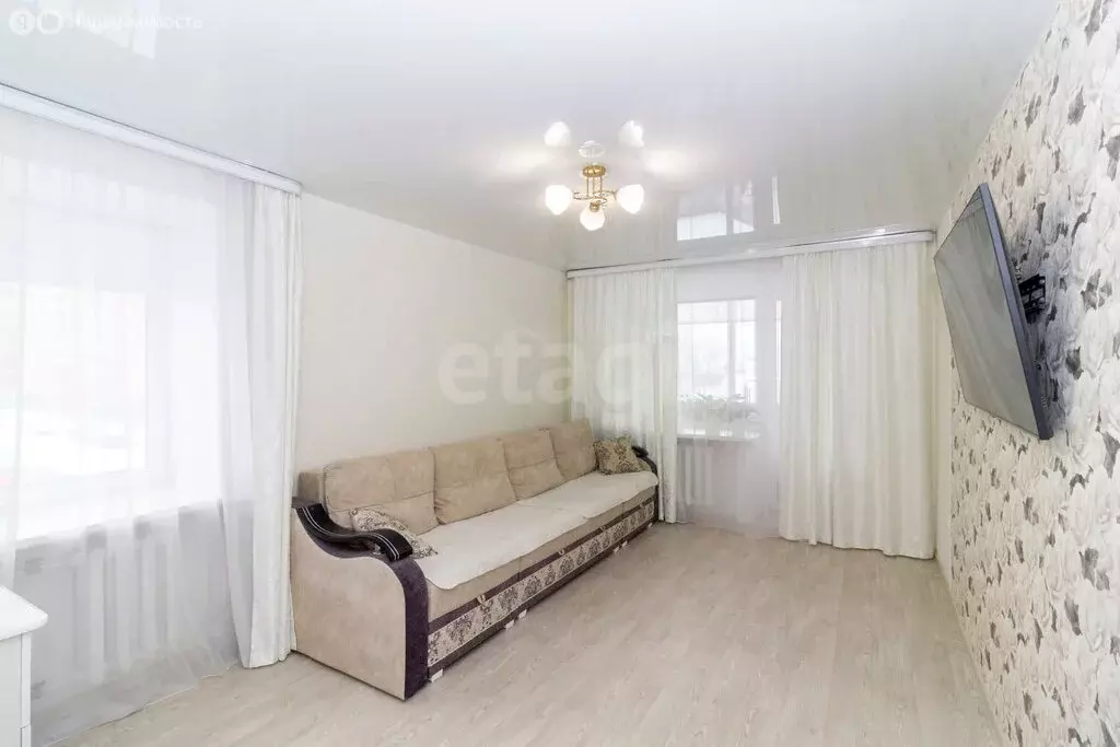 2-комнатная квартира: село Червишево, улица Строителей, 11 (51.7 м) - Фото 1