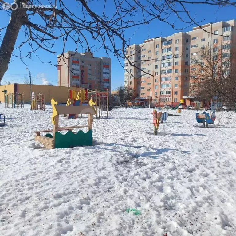 4-комнатная квартира: Строитель, улица Победы, 5 (86.6 м) - Фото 2