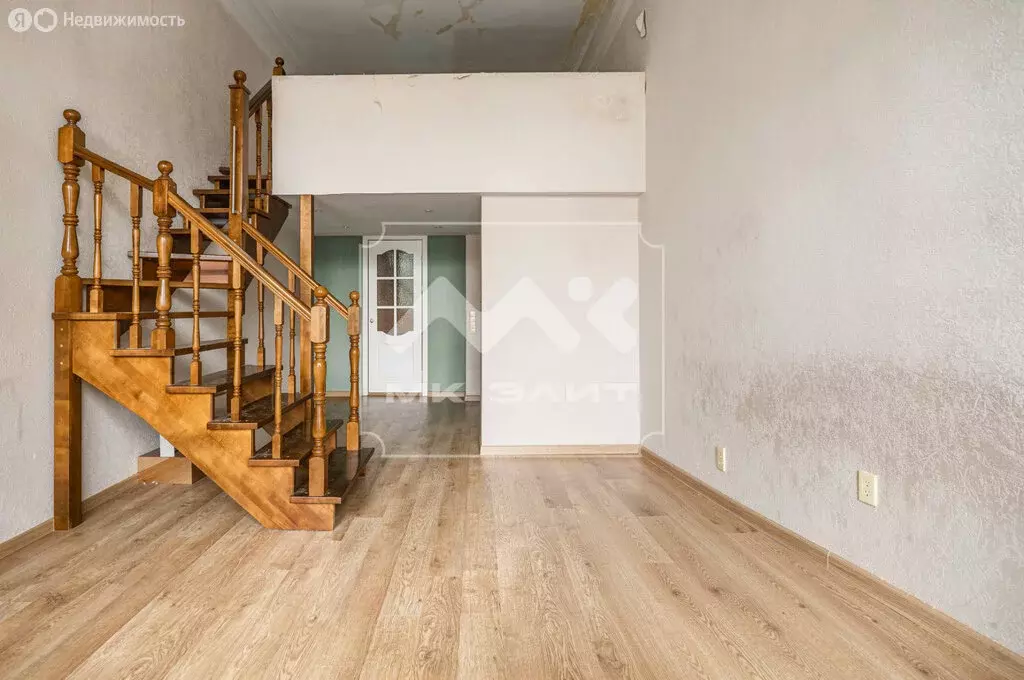 6-комнатная квартира: Санкт-Петербург, 5-я линия Васильевского ... - Фото 1