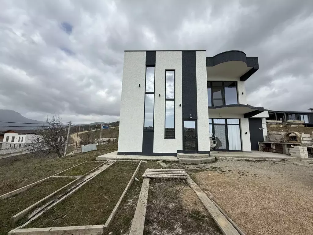 Дом в Крым, Алушта муниципальный округ, с. Лучистое ул. Объездная, 17В ... - Фото 2