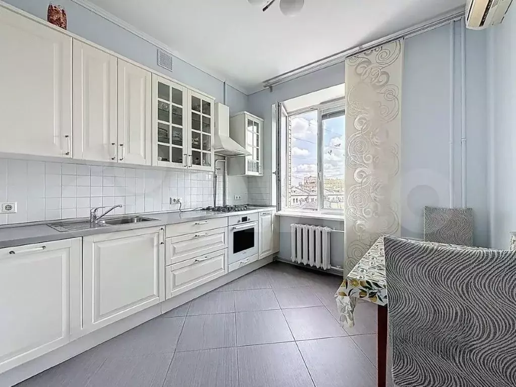 2-к. квартира, 60 м, 6/10 эт. - Фото 1