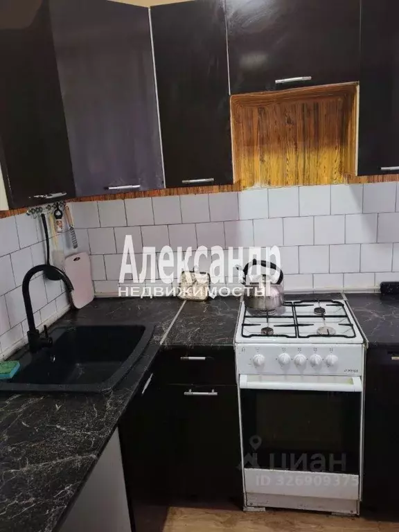 3-к кв. Санкт-Петербург пос. Понтонный, Южная ул., 19 (54.4 м) - Фото 1