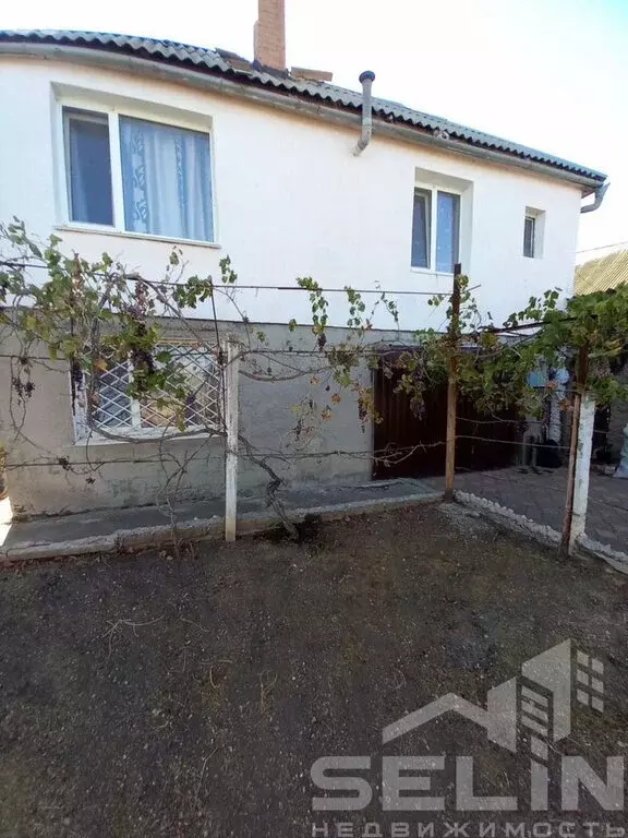 Дом в Черноморский район, село Новосельское (104.2 м) - Фото 1