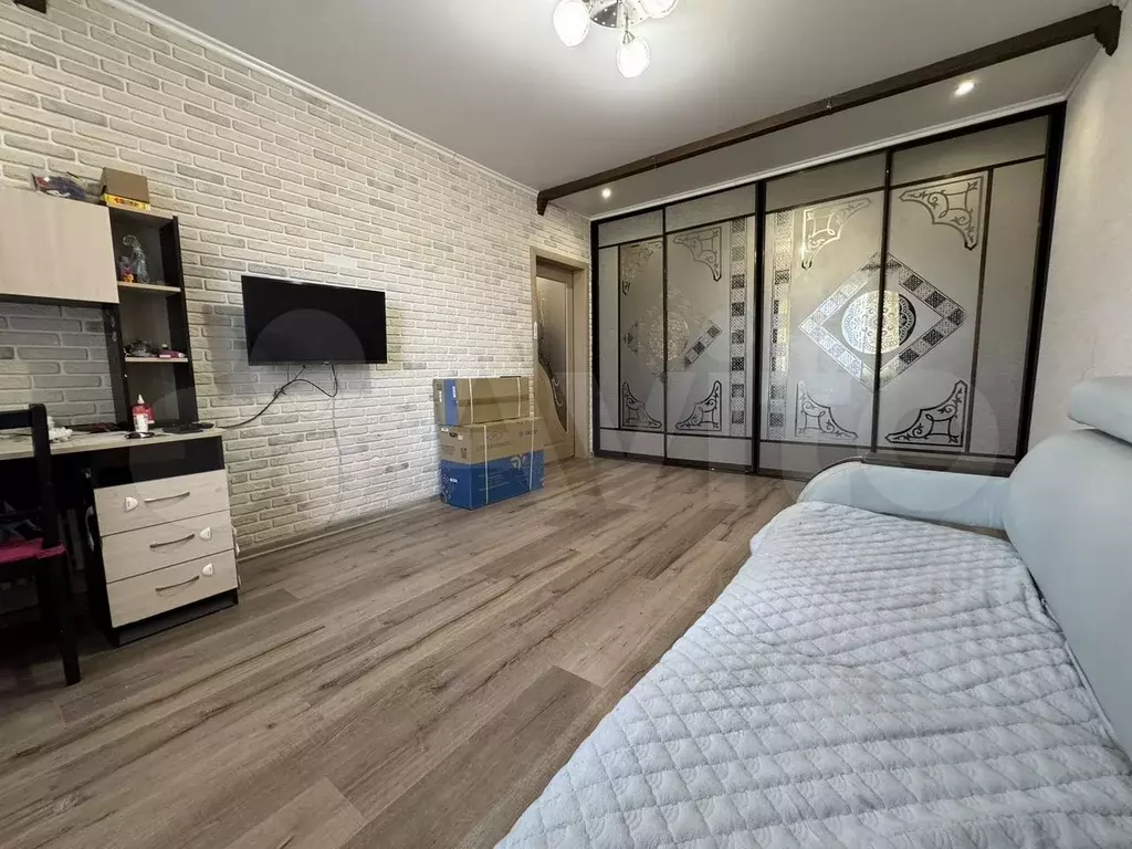 1-к. квартира, 40 м, 7/9 эт. - Фото 1