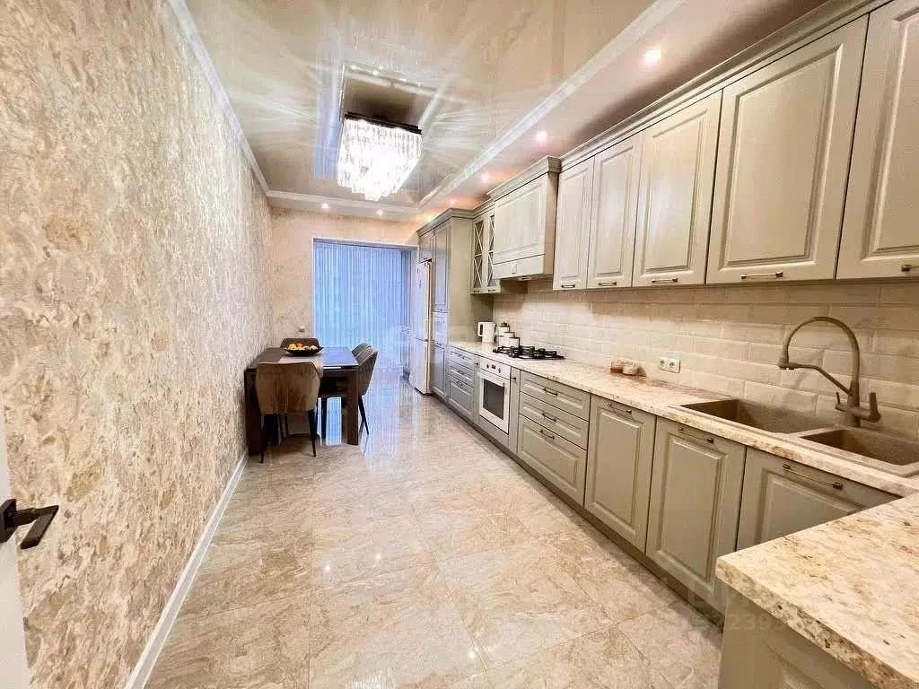 3-к кв. Северная Осетия, Владикавказ ул. Шамиля Джикаева, 6 (110.0 м) - Фото 1