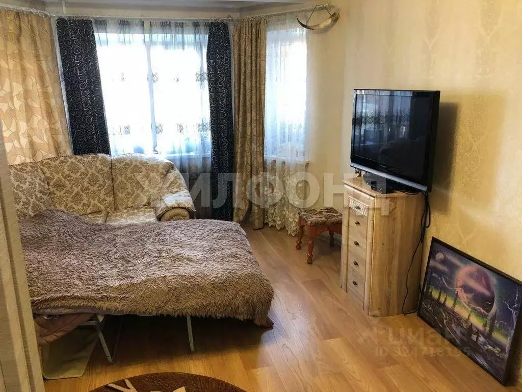 1-к кв. Хакасия, Абакан ул. Авиаторов, 4 (35.6 м) - Фото 1