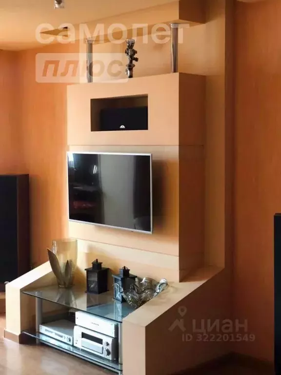 3-к кв. Астраханская область, Астрахань ул. Ахшарумова, 3 (100.0 м) - Фото 2