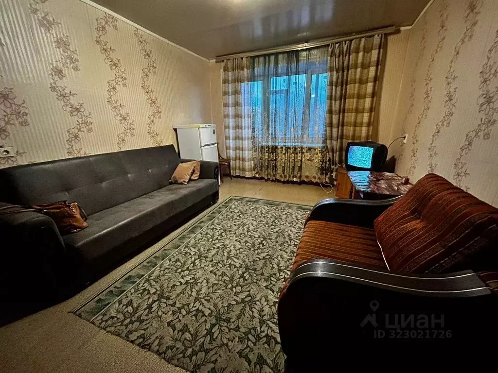 Комната Курская область, Курск ул. Островского, 8 - Фото 1