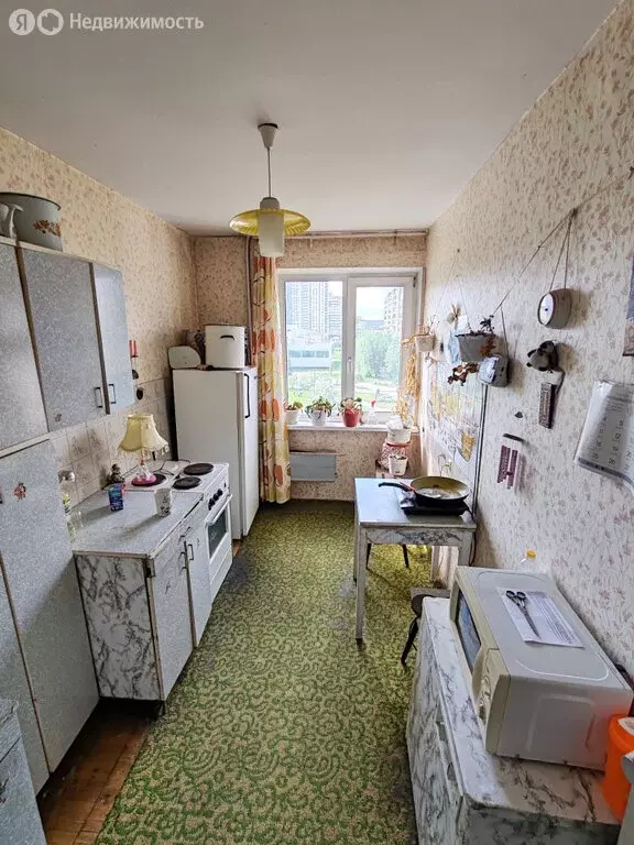 3-комнатная квартира: Екатеринбург, Родонитовая улица, 26 (65.6 м) - Фото 0