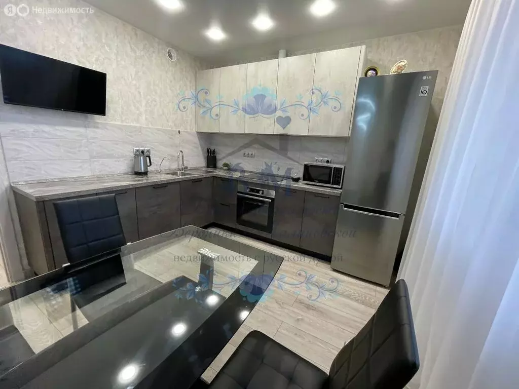 3-комнатная квартира: Жуковский, улица Гагарина, 62 (75 м) - Фото 0