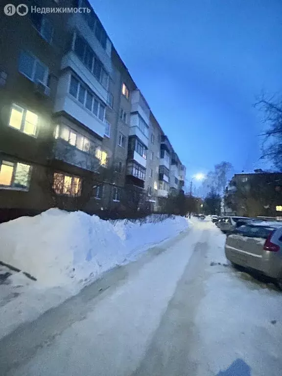 3-комнатная квартира: Уфа, улица Блюхера, 42 (57 м) - Фото 2