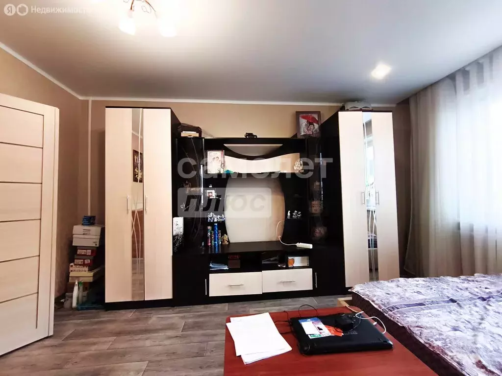 3-комнатная квартира: Волгоград, район Семь Ветров, бульвар 30-летия ... - Фото 1