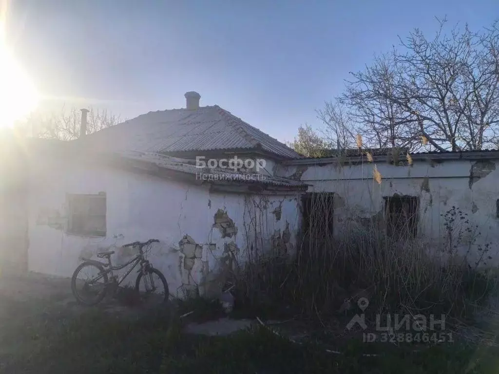 Дом в Крым, Ленинский район, с. Калиновка ул. Ленина (60 м) - Фото 1