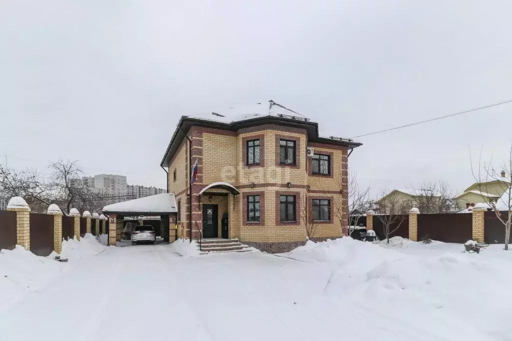 Дом в Тюменская область, Тюмень Физкультурная ул. (180 м) - Фото 1