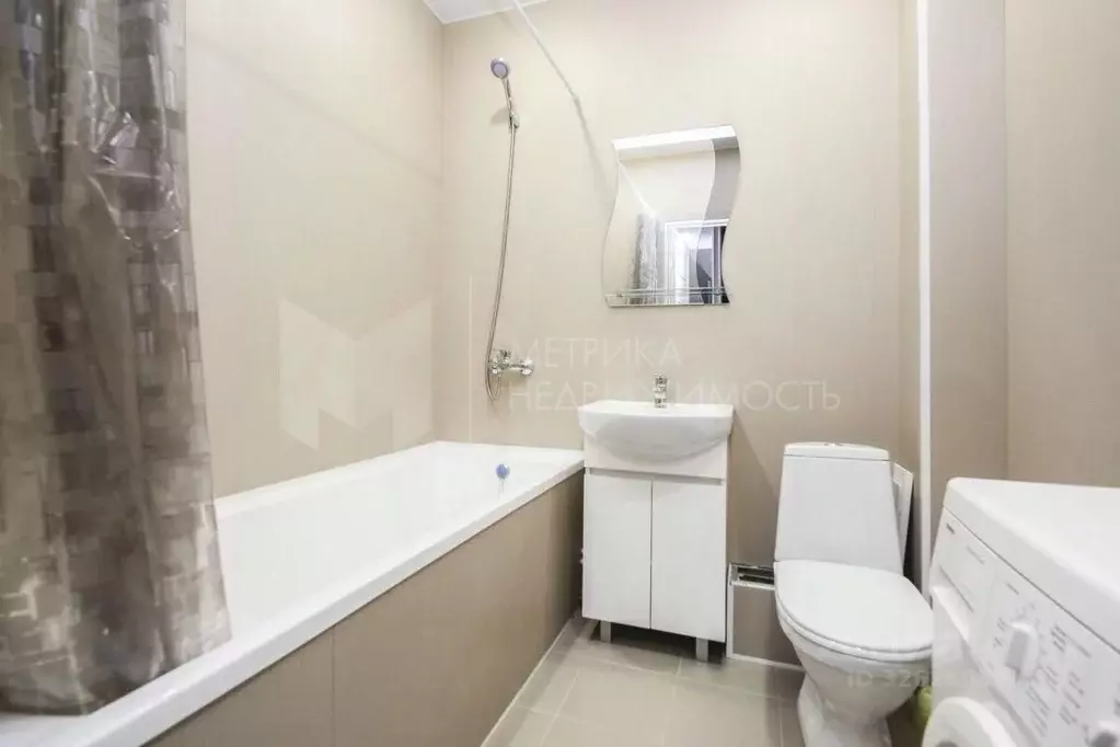 Студия Тюменская область, Тюмень ул. Тальниковая, 3 (21.4 м) - Фото 1