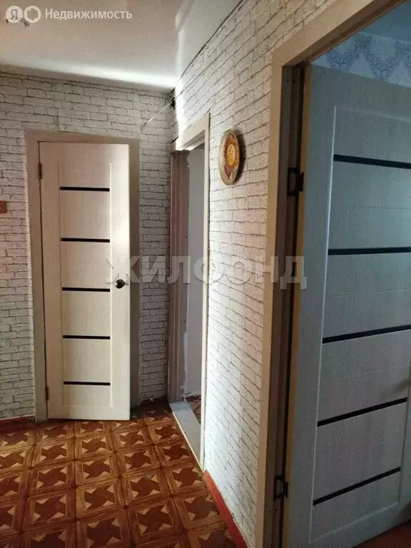 3-комнатная квартира: Сарапулка, Юбилейная улица, 10 (64.7 м) - Фото 1