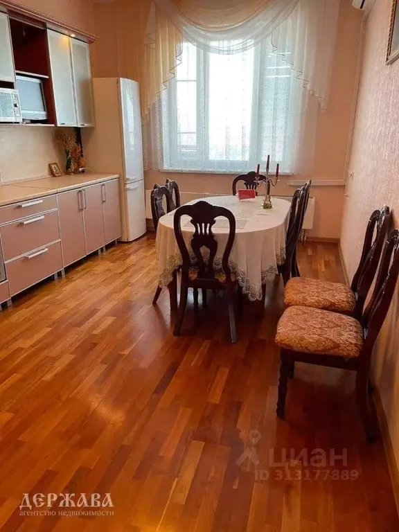 2-к кв. Белгородская область, Старый Оскол Степной мкр, 13 (82.0 м) - Фото 1