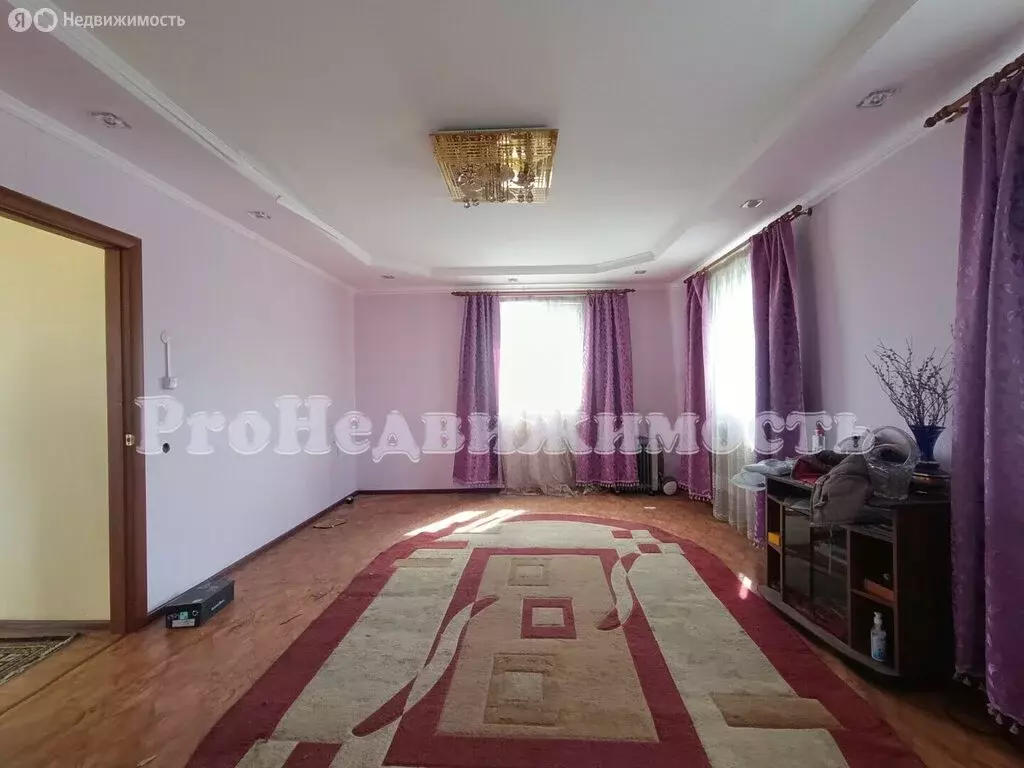 Дом в Кызыл, улица Оюна Курседи (137.4 м) - Фото 1