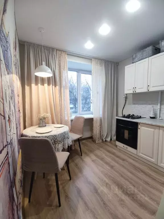 2-к кв. Башкортостан, Уфа ул. Конституции, 1 (43.0 м) - Фото 0