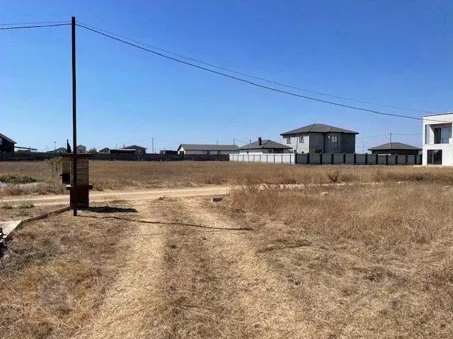 Участок в Крым, Сакский район, с. Уютное ул. Садовая (18.0 сот.) - Фото 2