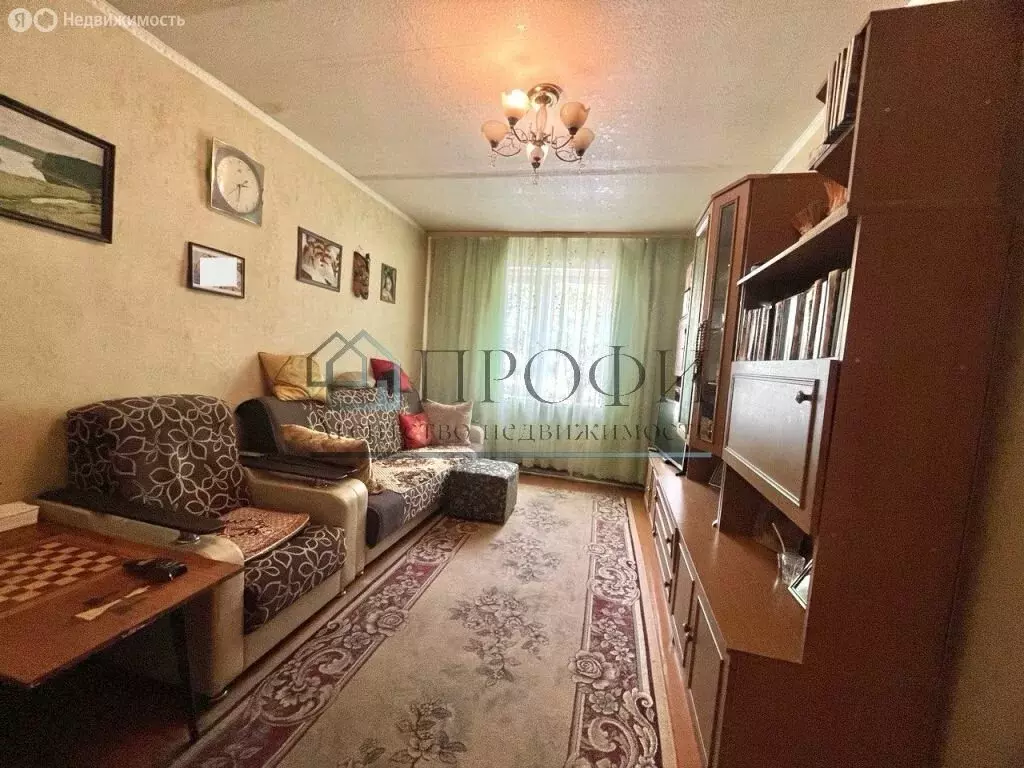 3-комнатная квартира: Новый Оскол, улица Ивана Путилина, 4 (51.5 м) - Фото 2