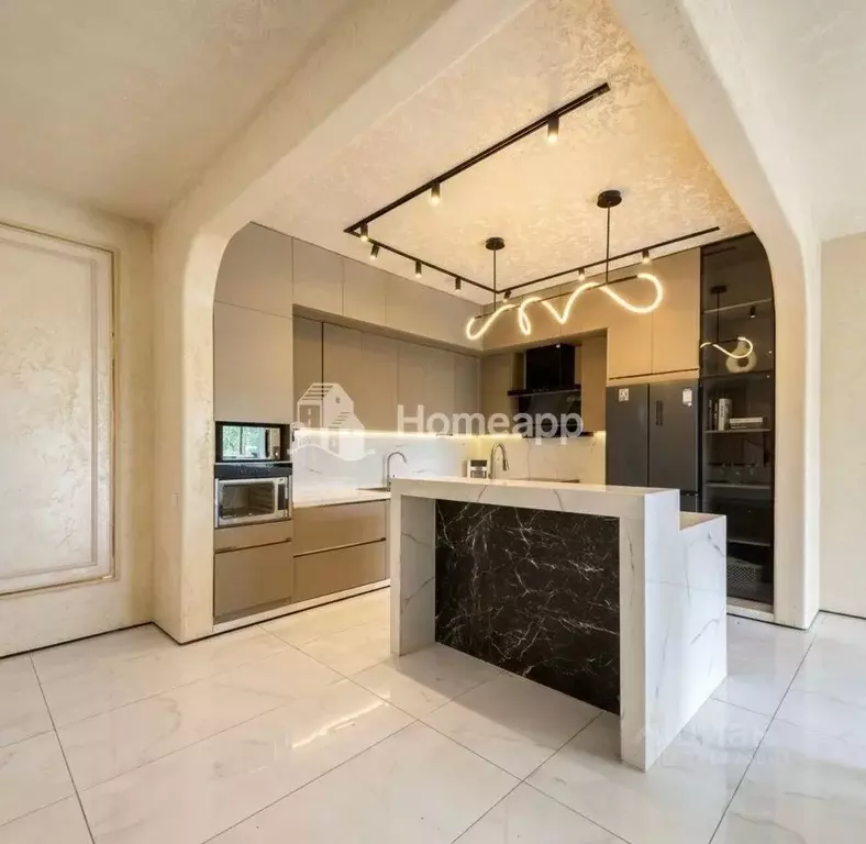 Дом в Москва ул. Братьев Гримм, 36 (300 м) - Фото 1