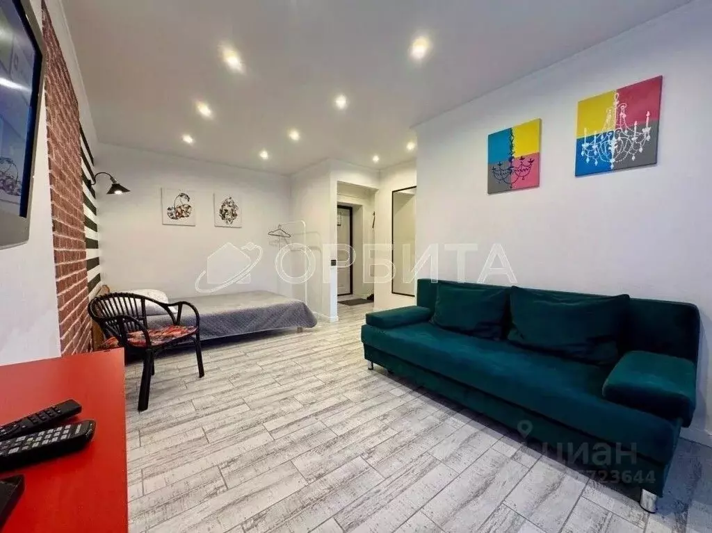 1-к кв. Тюменская область, Тюмень ул. Республики, 158 (28.4 м) - Фото 1