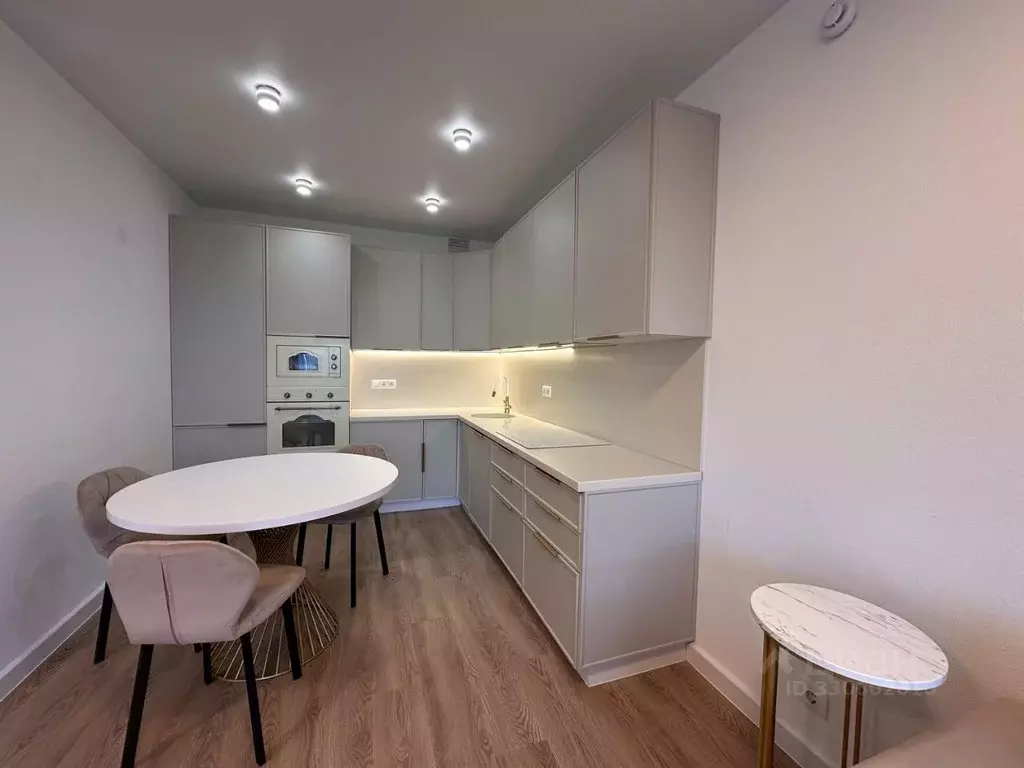 3-к кв. Москва Очаковское ш., 5к2 (77.0 м) - Фото 2