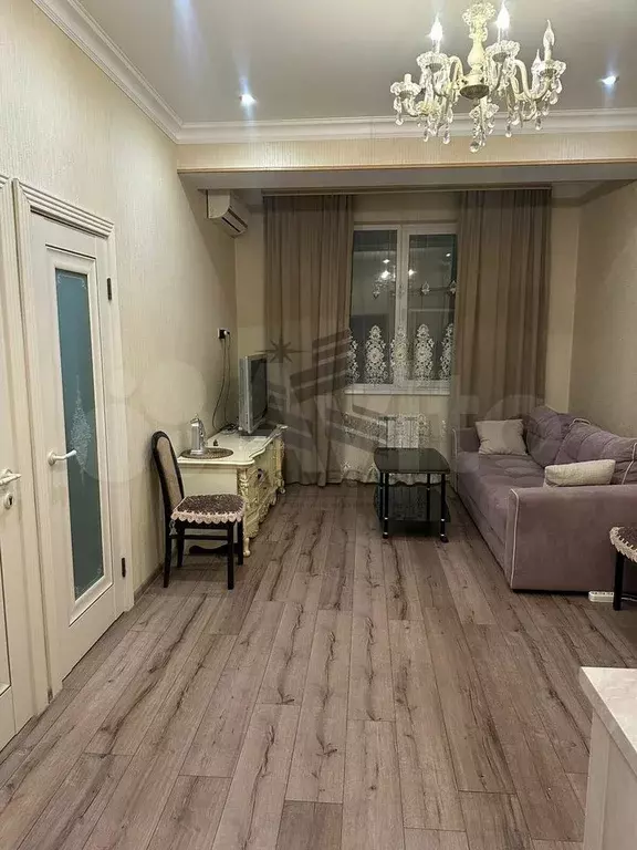 1-к. квартира, 45 м, 2/6 эт. - Фото 0