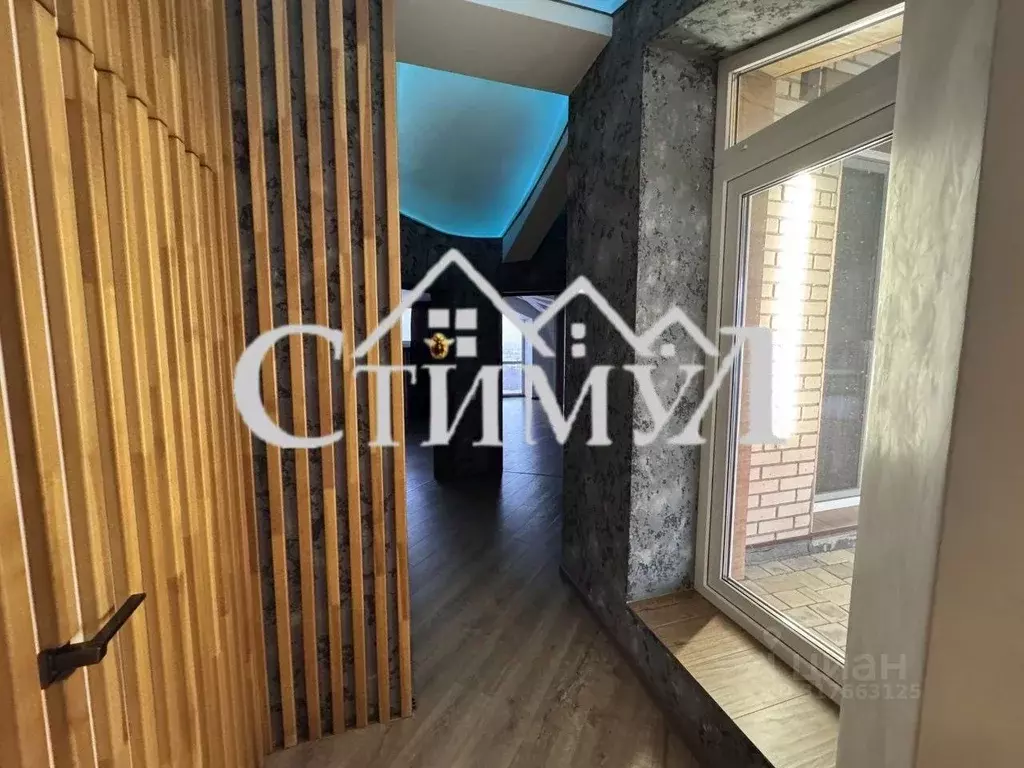 4-к кв. Хакасия, Абакан ул. Стофато, 10Б (124.0 м) - Фото 1