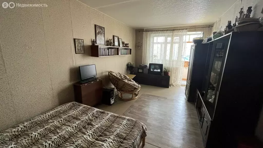 1-комнатная квартира: Октябрьский, 34-й микрорайон, 19 (35.7 м) - Фото 1
