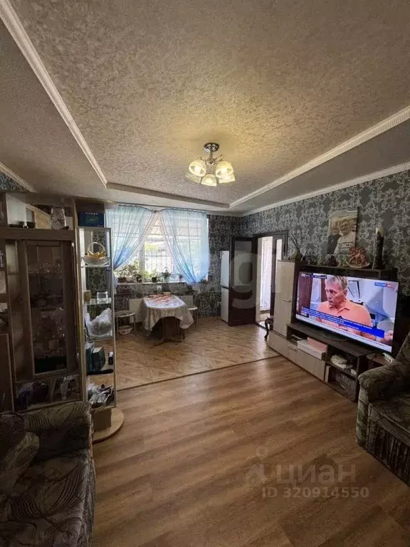 Дом в Крым, Сакский район, Новофедоровка пгт ул. 30-го Авиаполка (63 ... - Фото 1